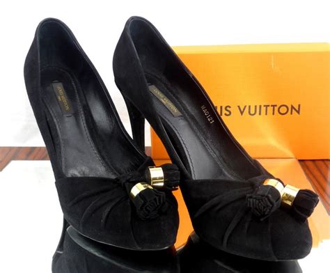 louis vuitton scarpe col logo nel taccpo|Scarpette Louis vuitton in Pelle Nero taglia 37 EU .